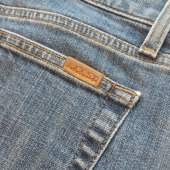 Joe's Jeans High Rise Side Roll Short in Tory - Picture 7 of 10